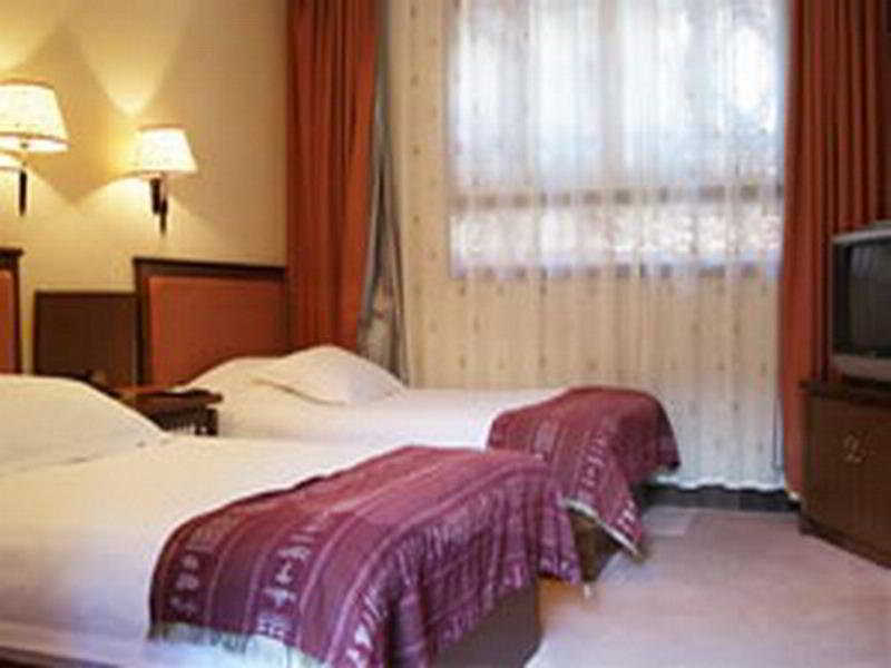 He XI Resort Hotel Lijiang  Zewnętrze zdjęcie